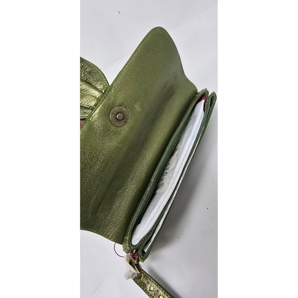 Vtg Y2K Isabella Fiore wristlet clutch women green metallic leather w/punch work